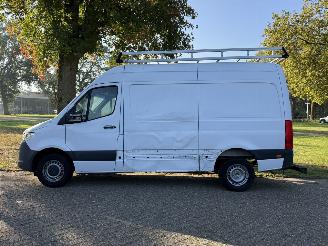 Mercedes Sprinter  picture 2