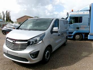 skadebil bedrijf Opel Vivaro 1.6 Dtci  Edition Bestelwagen 2900 2018/2