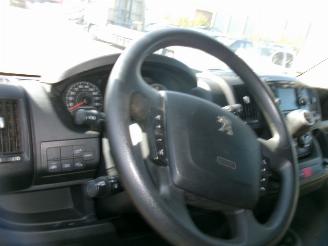 Peugeot Boxer 2.0 HDI Pack picture 28