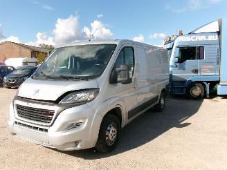 Peugeot Boxer 2.0 HDI Pack picture 1