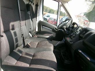 Peugeot Boxer 2.0 HDI Pack picture 21