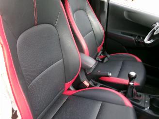 Kia Picanto 1.2 GT - Line picture 18
