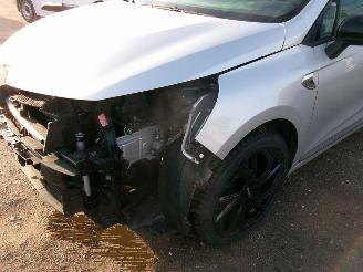 Renault Clio 1.0 Limited picture 6