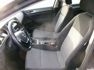 Volkswagen Golf 1.2 Variant Trendline picture 24