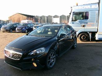 Volvo V-40 1.6 D - Cross Country picture 1