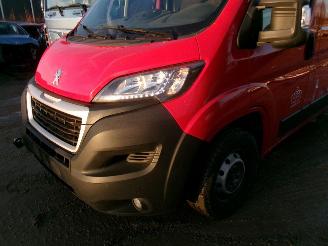 Peugeot Boxer 2.0 HDI Hoog-Comfort picture 2