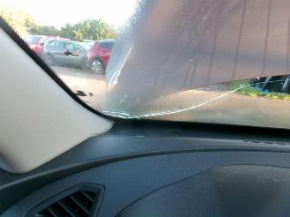 Ssang yong Tivoli 1.6 Automaat XLV picture 35