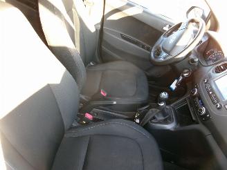 Hyundai I-10 1.0 Sky picture 21