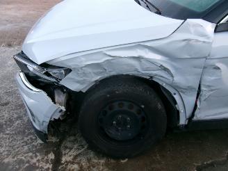 Volkswagen T-Roc 1.0 Style picture 8