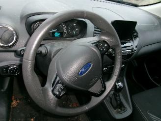 Ford Ka+ 1.2 Titanium picture 23