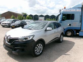 krockskadad bil auto Renault Kadjar 1.2 Intens RS 2017/1