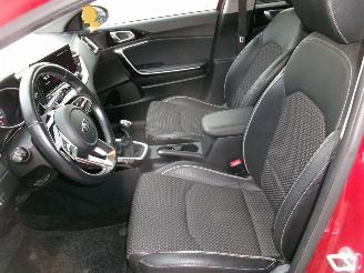 Kia Ceed 1.6 CRDI - Lounge HB picture 15