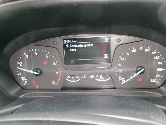 Ford Fiesta 1.0 Titanium picture 23