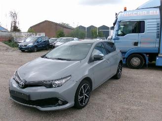 damaged passenger cars Toyota Auris 1.2 Style 5 Drs HB 2019/2