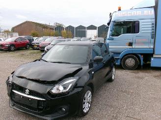 Schadeauto Suzuki Swift 1.2 Comfort Hybride 2021/9