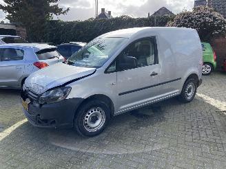 krockskadad bil bedrijf Volkswagen Caddy 1.6 TDI Zilver VB-493-Z 2013/3