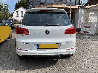 Volkswagen Tiguan 4Motion 1.4 TSi Sport&Style R-line Edition.pano/leer picture 16