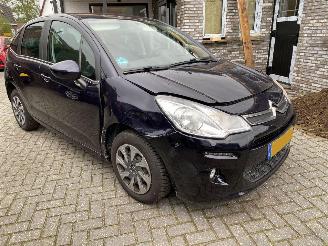 Unfallwagen Citroën C3 1.2 Pure Tech Business 2016/6