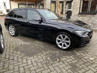BMW 3-serie 330d xDrive High Executive Touring Pano picture 2