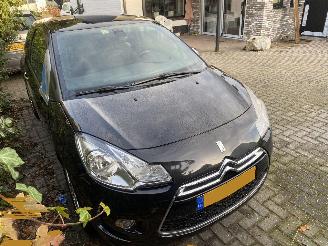 Citroën DS3 e-HDI 1.6 So Chic picture 6