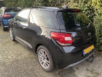 Citroën DS3 e-HDI 1.6 So Chic picture 6