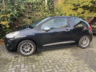 Citroën DS3 e-HDI 1.6 So Chic picture 5