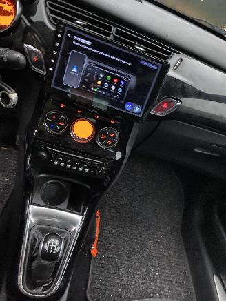 Citroën DS3 e-HDI 1.6 So Chic picture 43