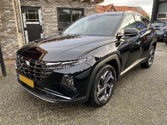 krockskadad bil auto Hyundai Tucson Auto is gereserveerd 4WD Premium 1.6 T-GDi PHEV 2024/3