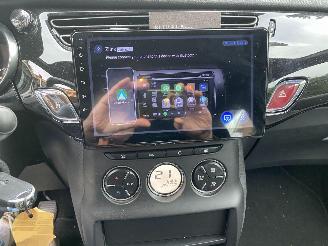 Auto incidentate Citroën DS3 1.2 VTI Chic Motorschade 2013/10