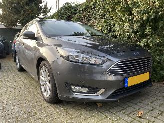 Ford Focus Auto is gereserveerd 1.5 Automaat Kombi motor probleem picture 58