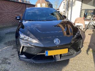 MG MG4 150KW Luxury 64 KWh picture 8