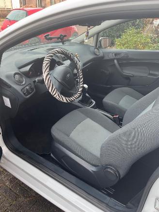 Ford Fiesta 1.25 Limited 3drs picture 5