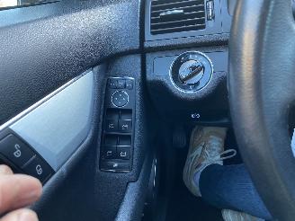 Mercedes C-klasse Auto is gereserveerd Automaat 200 CGi Sedan picture 22