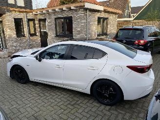 Damaged car Mazda 3 Sedan 2.0 GT-M 2014/9