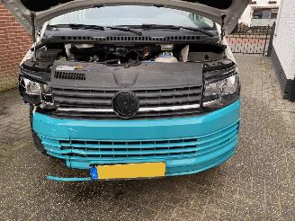 Volkswagen Transporter 2.0 TDi L2H1 Trentline 75KW 77DKM picture 29