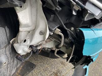 Volkswagen Transporter 2.0 TDi L2H1 Trentline 75KW 77DKM picture 27