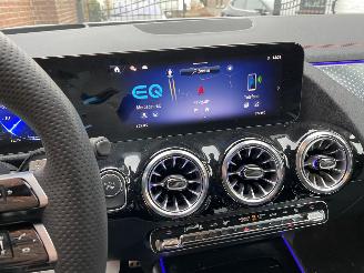 Mercedes EQA 250+ AMG Line Pano Limited 71 KWh picture 34