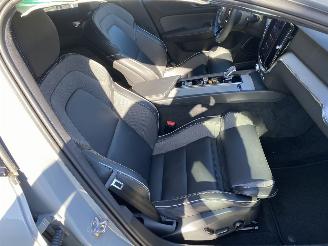 Volvo V-60 2.0 B4 Plus Bright Mild Hybrid picture 26