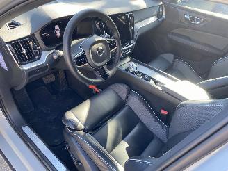 Volvo V-60 2.0 B4 Plus Bright Mild Hybrid picture 6