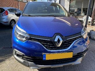 Coche accidentado Renault Captur Version-S 1.3 150PK 4cil 2019/5