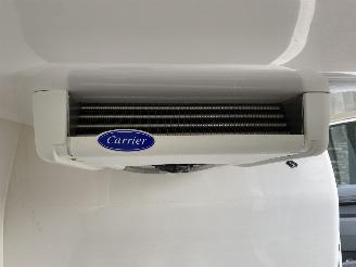 krockskadad bil bedrijf Peugeot Expert Carrier Koeling 1.5 BlueHDi 100 Standard Pro met motorschade 2021/9