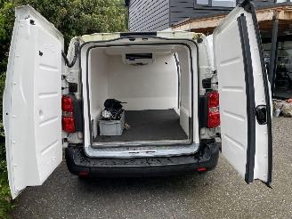 Peugeot Expert Carrier Koeling 1.5 BlueHDi 100 Standard Pro met motorschade picture 5