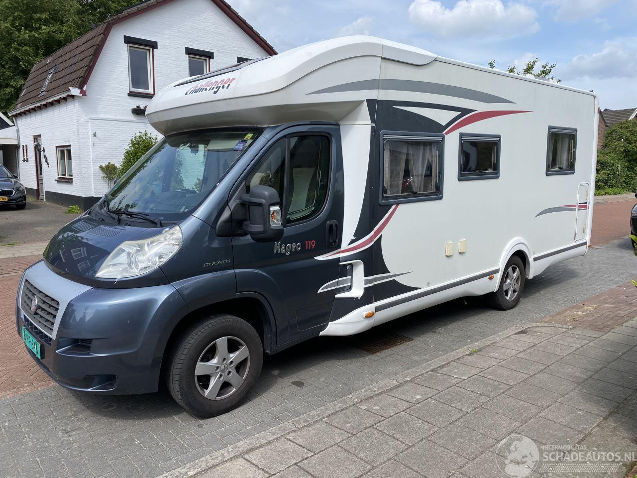 Fiat Challeger Mageo 118EB/119 Queensbed en hefbed