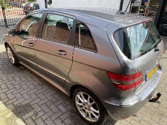 Mercedes B-klasse 180 Business Class automaatbak en motor uitgevallen VASTE PRIJS/FINAL PRICE picture 3