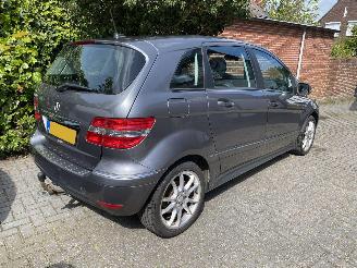 Mercedes B-klasse 180 Business Class automaatbak en motor uitgevallen VASTE PRIJS/FINAL PRICE picture 4