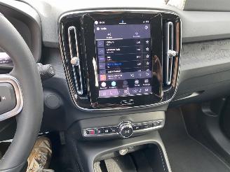 Volvo XC40 Recharge Core 70 KWh picture 19