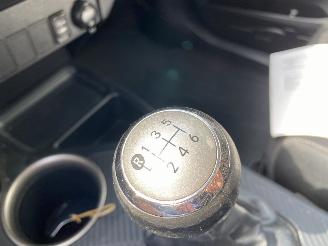 Toyota Rav-4 2.2D Style 4WD Vaste Prijs! picture 43