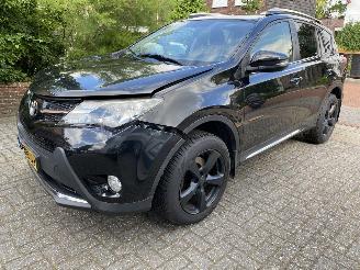 škoda osobní automobily Toyota Rav-4 2.2D Style 4WD 2014/4