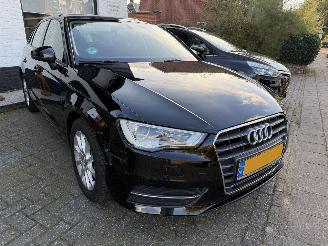 Auto incidentate Audi A3 Automaat SPORTBACK 1.2 TFSI Attraction 5drs vaste prijs 2014/4