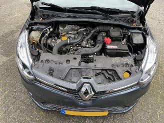 Renault Clio Estate 0.9 TCe Limited picture 17